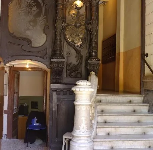 Som Nit Triomf 3* Barcelona