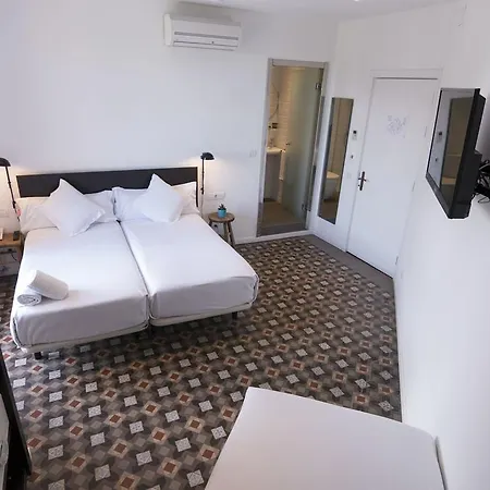 Guest house Som Nit Triomf