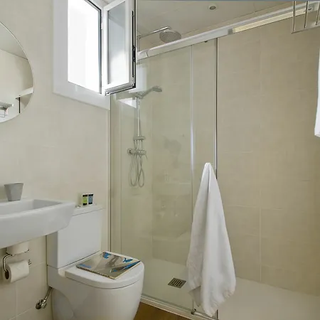 Som Nit Triomf Guest house