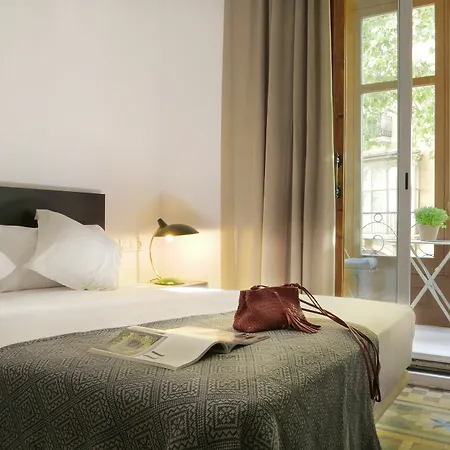Som Nit Triomf Guest house 3*